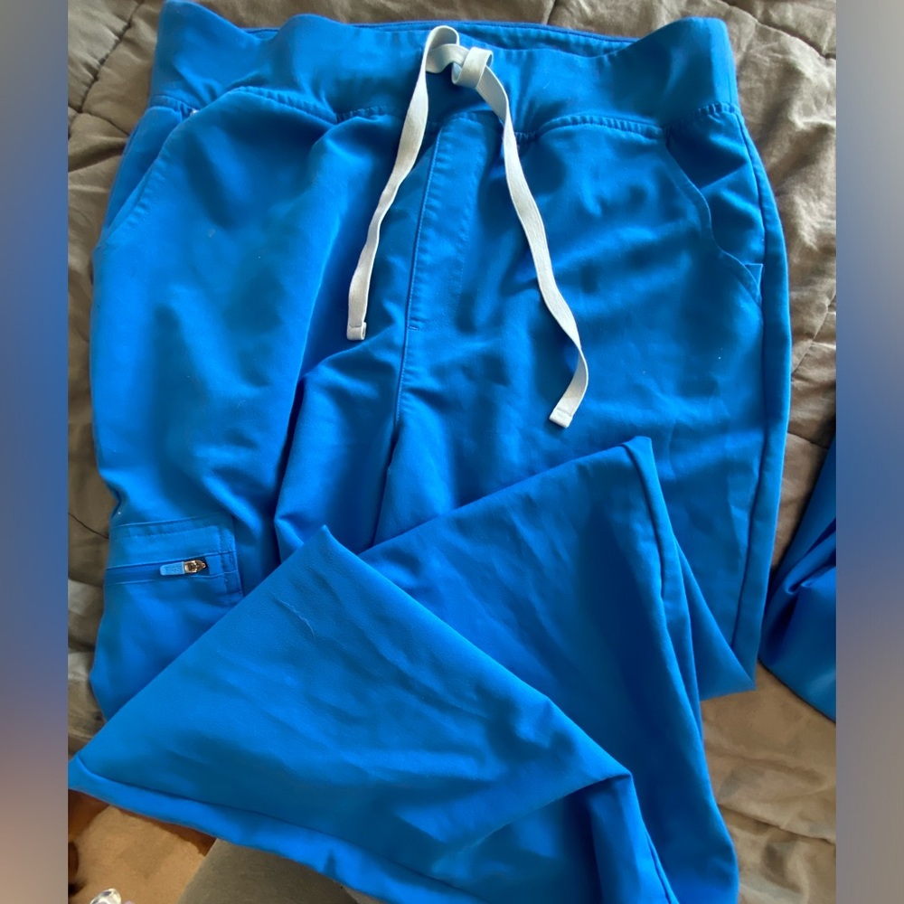 Figs scrub pants, size L, Blue